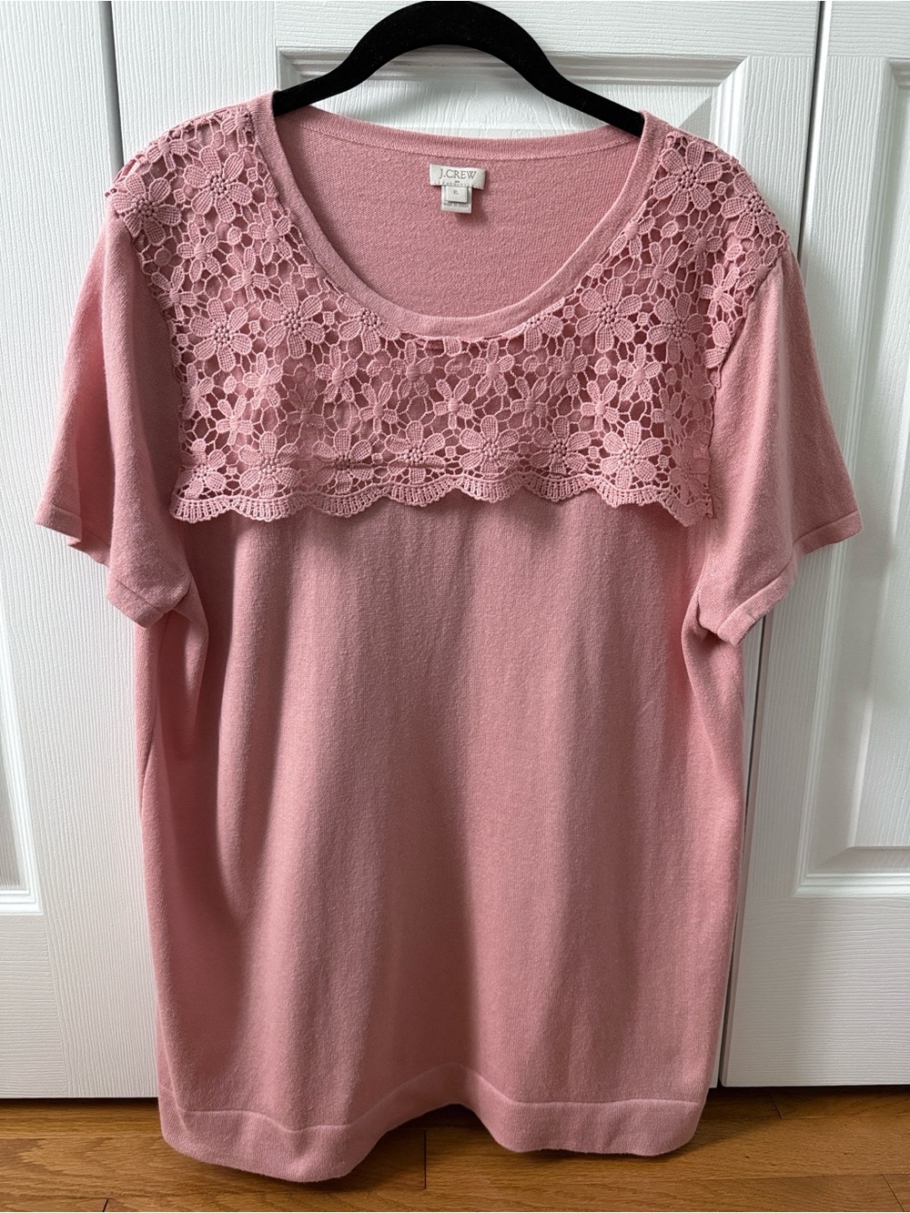 Women’s J. Crew Dusty Rose/Peach Floral Crochet Yoke Short Sleeve Knit Top ~ XL